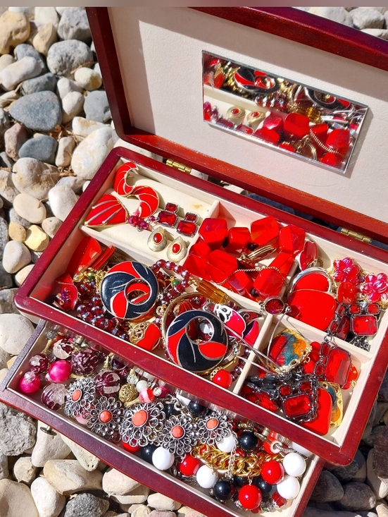 Jewelry - Vintage Red Enamel Jewelry Set in Wooden Box